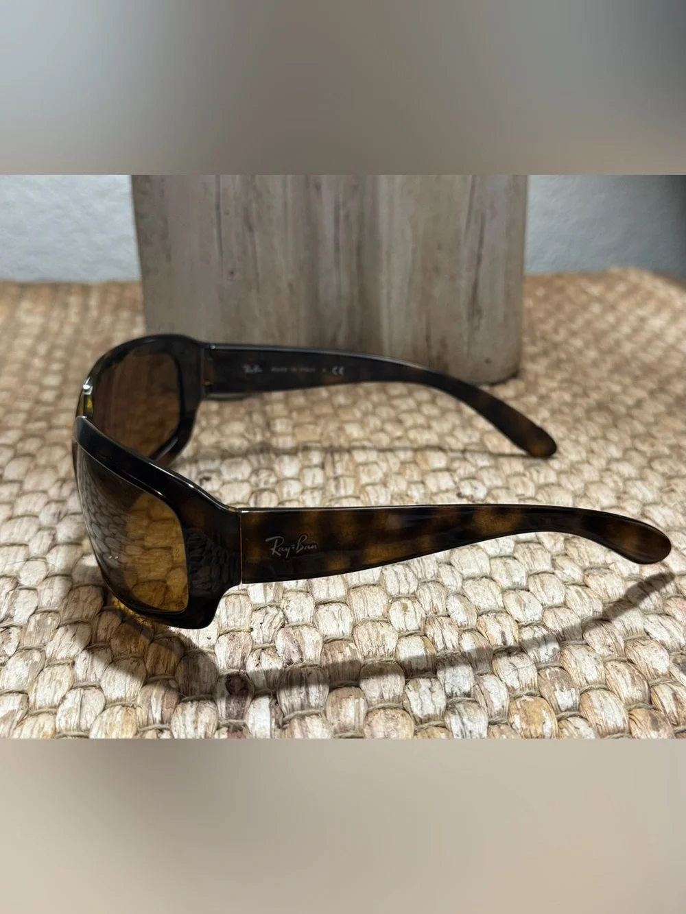 Women’s Ray Ban Sunglasses RB 4102/710/3N Made In Italy Tortoise